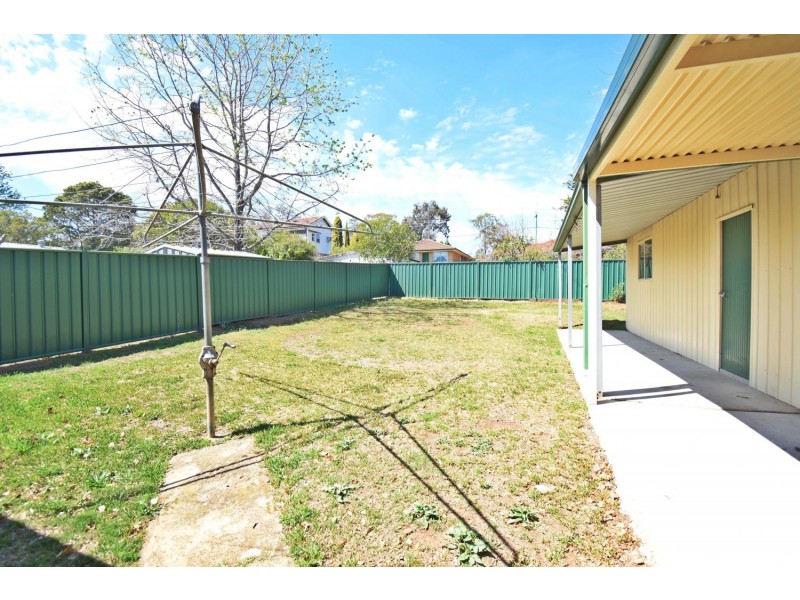73 Kingsclare Street, Leumeah NSW 2560