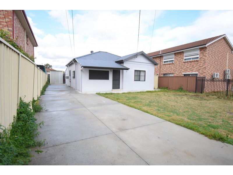 12 MacKenzie Street, Canley Vale NSW 2166