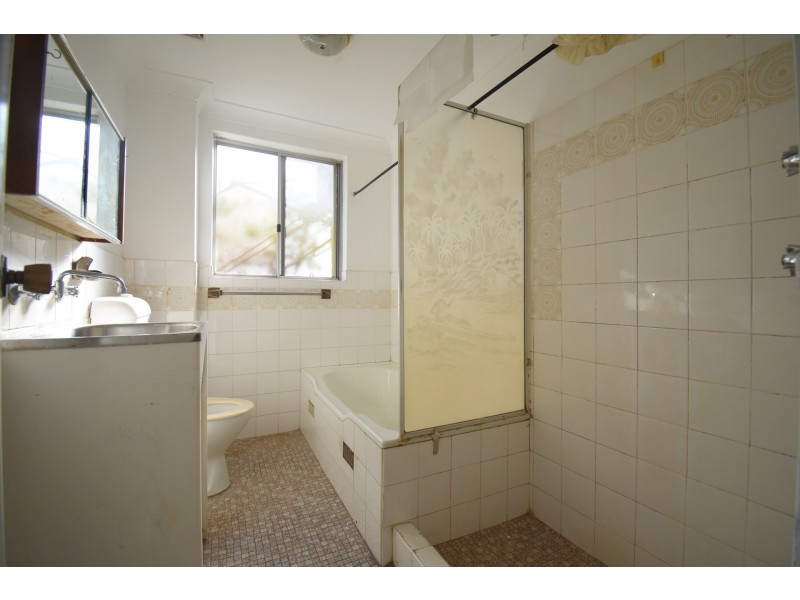 10/11 Acacia Street, Cabramatta NSW 2166