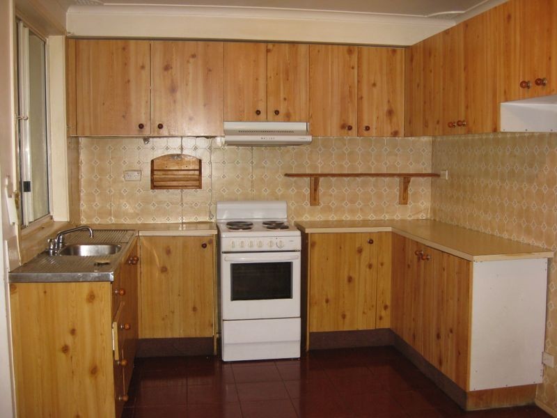 Edensor Park NSW 2176