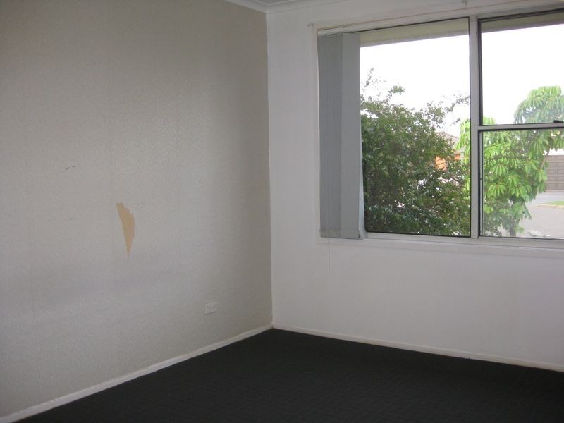 Edensor Park NSW 2176