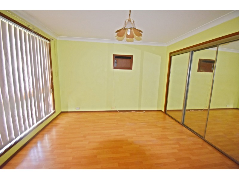 6 Grimes Place, Bonnyrigg NSW 2177