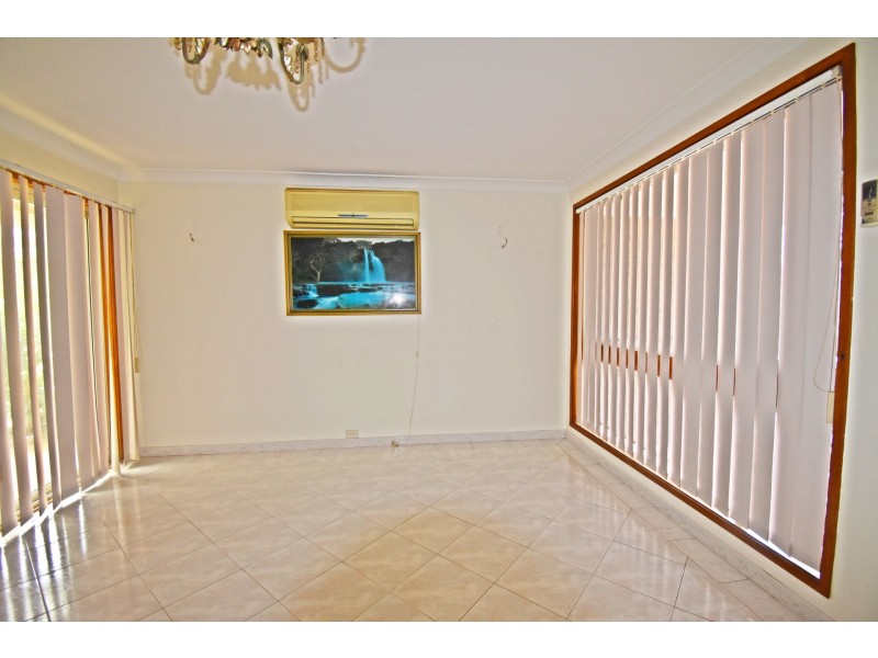 6 Grimes Place, Bonnyrigg NSW 2177