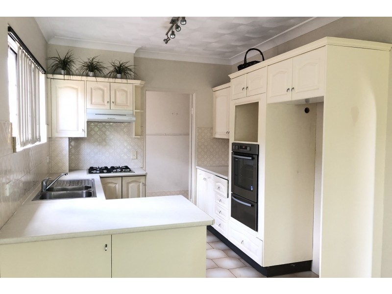 8/8 Hainsworth Street, Westmead NSW 2145