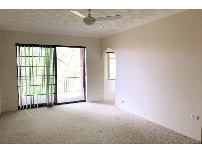 8/8 Hainsworth Street, Westmead NSW 2145