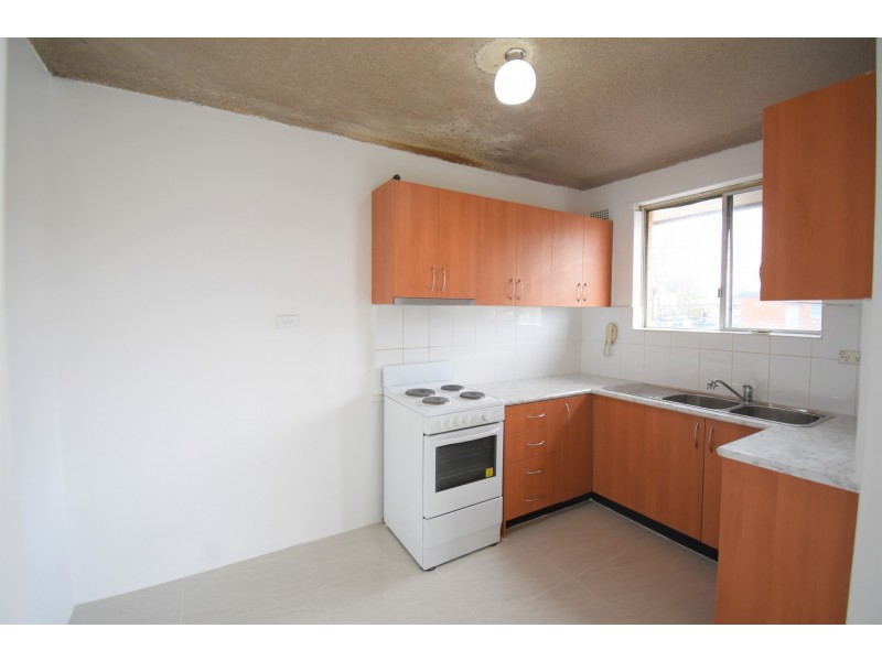 4/41 Cumberland Street, Cabramatta NSW 2166