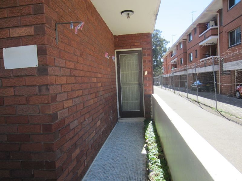 1/21 Hughes Street, Cabramatta NSW 2166