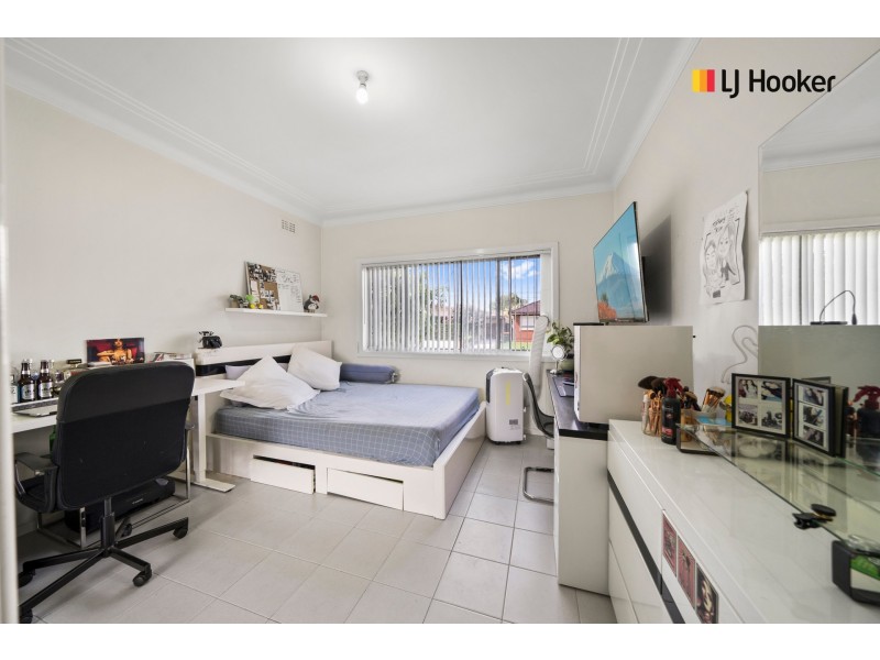 2 Carre Avenue, Canley Heights NSW 2166