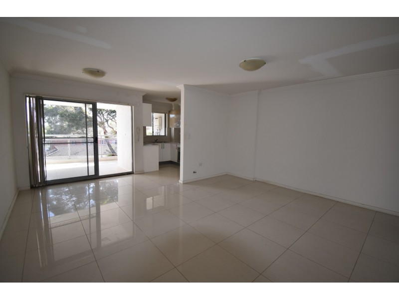 14/284 Sackville Street, Canley Vale NSW 2166