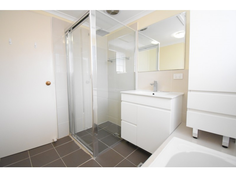 8 Hainsworth Street, Westmead NSW 2145