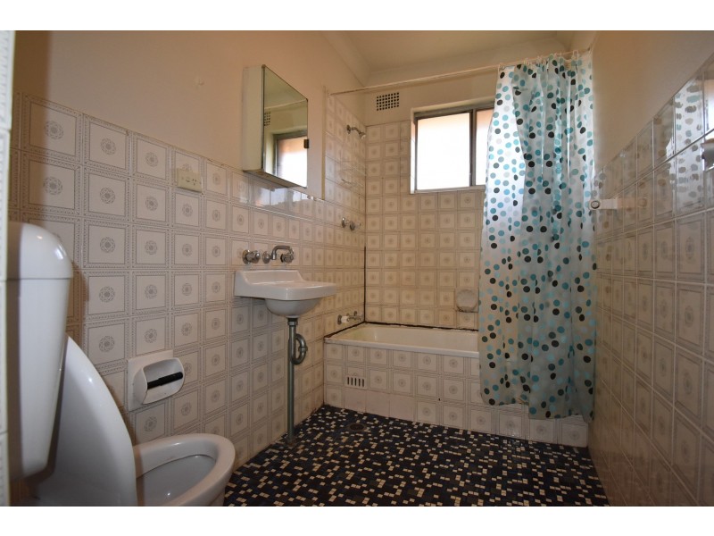 12/64 Broomfield Street, Cabramatta NSW 2166