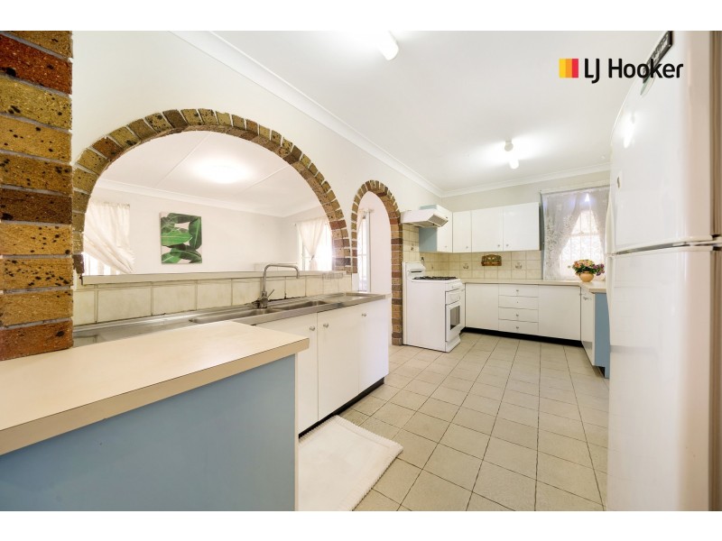 25 Moonshine Avenue, Cabramatta West NSW 2166