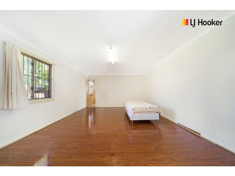 25 Moonshine Avenue, Cabramatta West NSW 2166