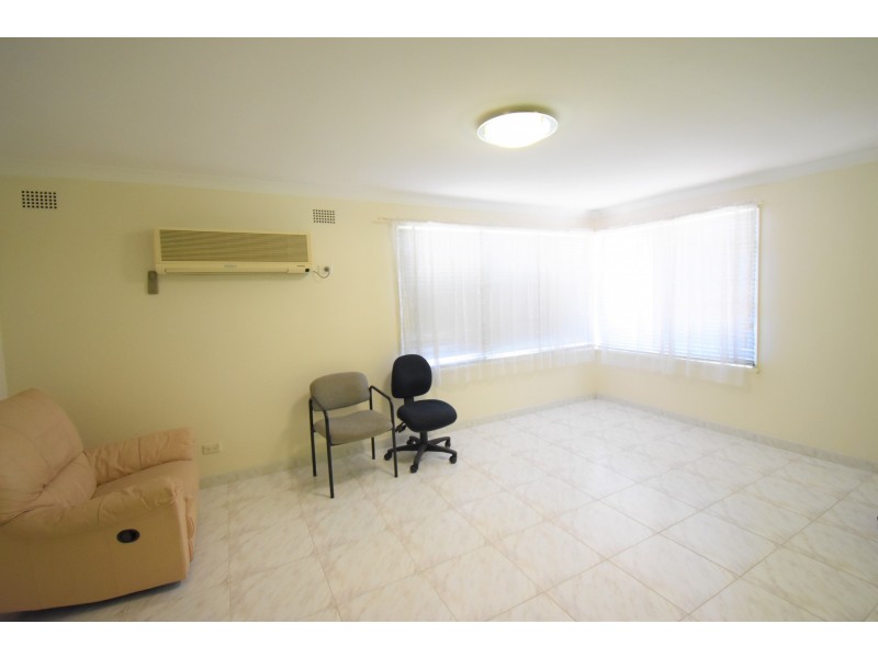 7 Avoca Road, Canley Heights NSW 2166