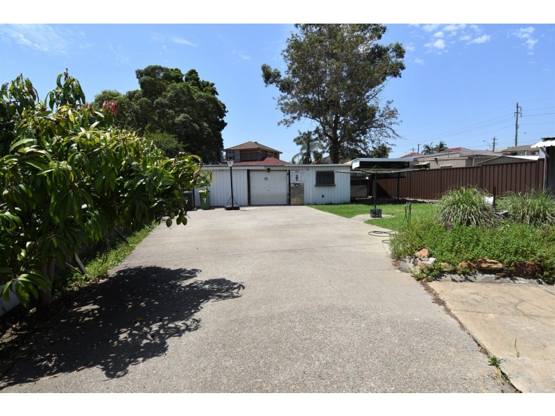 7 Avoca Road, Canley Heights NSW 2166