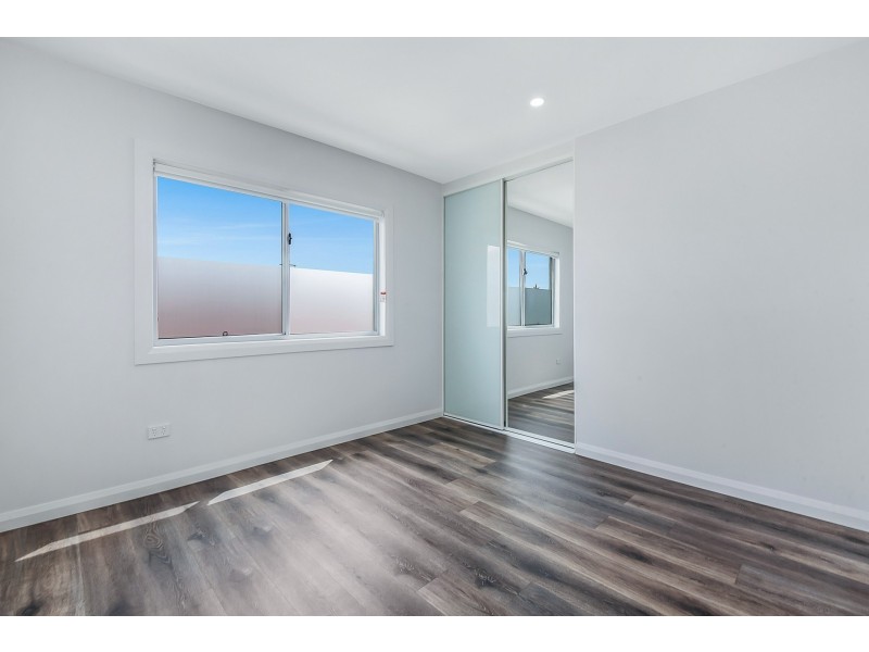 7 Avoca Road, Canley Heights NSW 2166