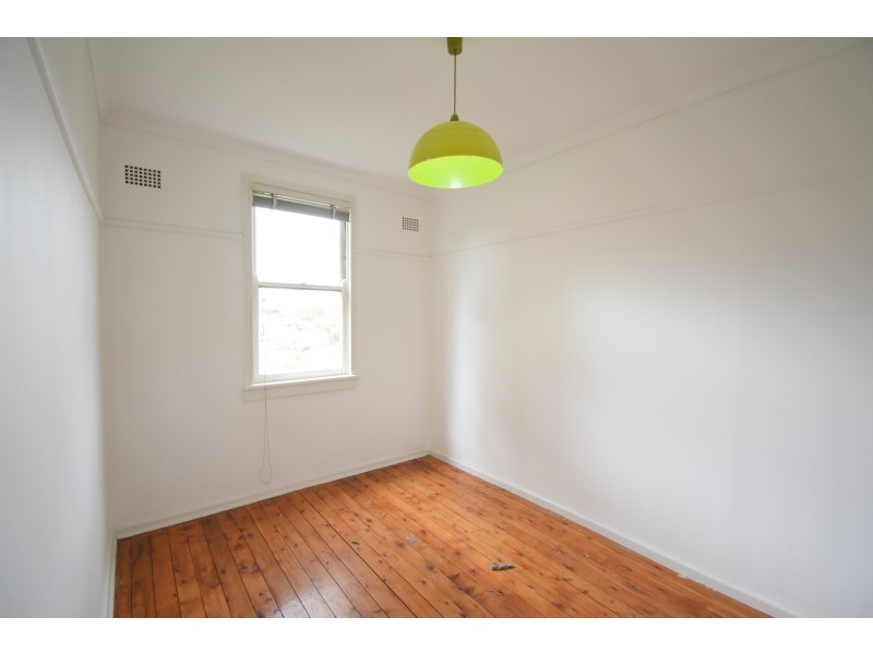 9 Woods Avenue, Cabramatta NSW 2166