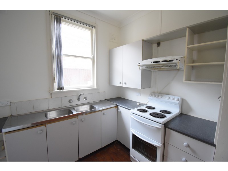 9 Woods Avenue, Cabramatta NSW 2166