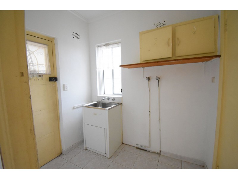 16 Aladore Avenue, Cabramatta NSW 2166