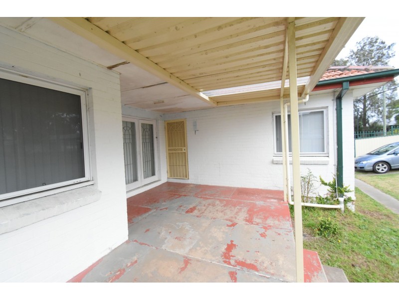 16 Aladore Avenue, Cabramatta NSW 2166