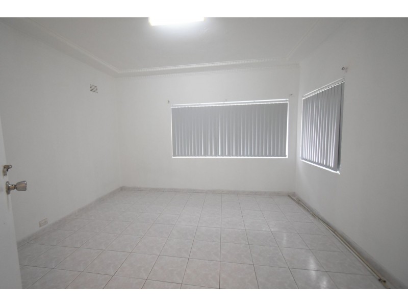 16 Aladore Avenue, Cabramatta NSW 2166