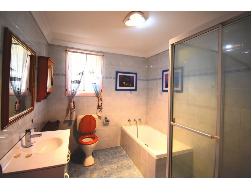 2/24 Wyong Street, Canley Heights NSW 2166