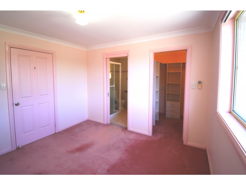 2/24 Wyong Street, Canley Heights NSW 2166