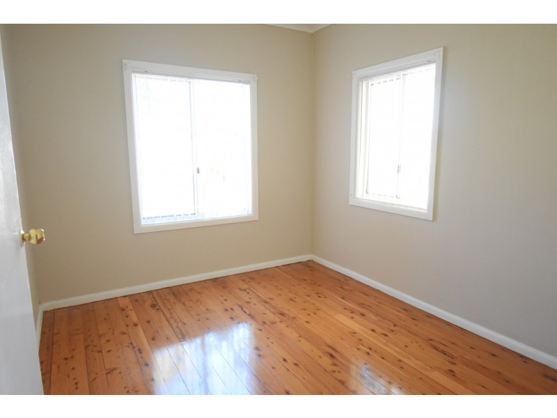 211 St Johns Road, Canley Heights NSW 2166