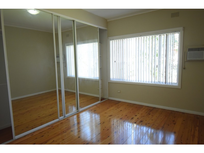 211 St Johns Road, Canley Heights NSW 2166