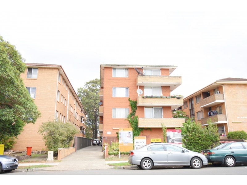 13/16 Mcburney Road, Cabramatta NSW 2166