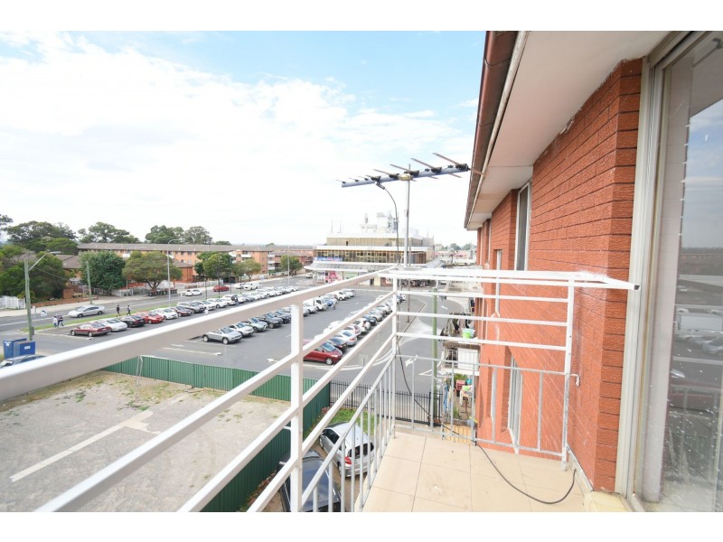 11/44 Hill Street, Cabramatta NSW 2166