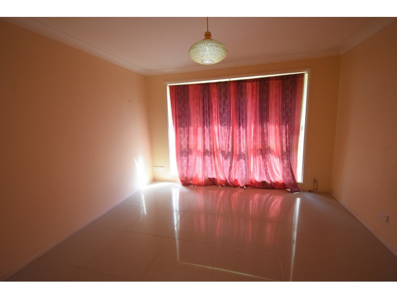 56 Firth Avenue, Green Valley NSW 2168