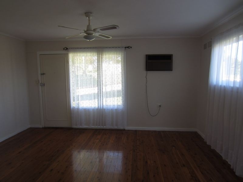 33 St Johns Road, Busby NSW 2168