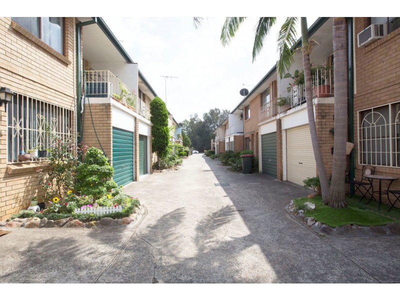 10/106 Wattle Avenue, Carramar NSW 2163