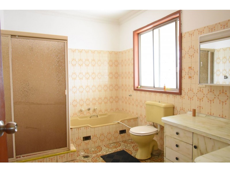 199 Fairfield Street, Fairfield NSW 2165