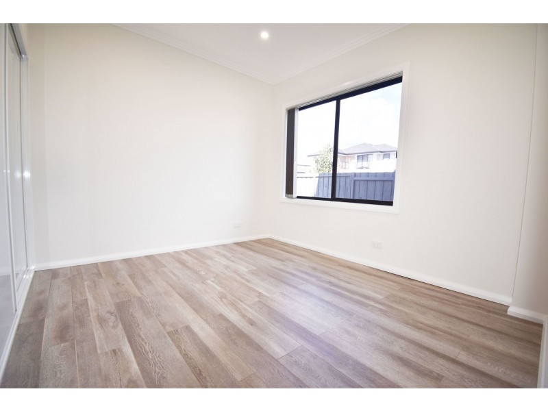 39 Pennyroyal Boulevard, Denham Court NSW 2565