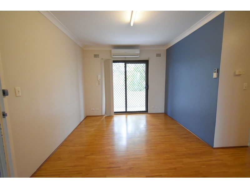 1/12 Pevensey Street, Canley Vale NSW 2166