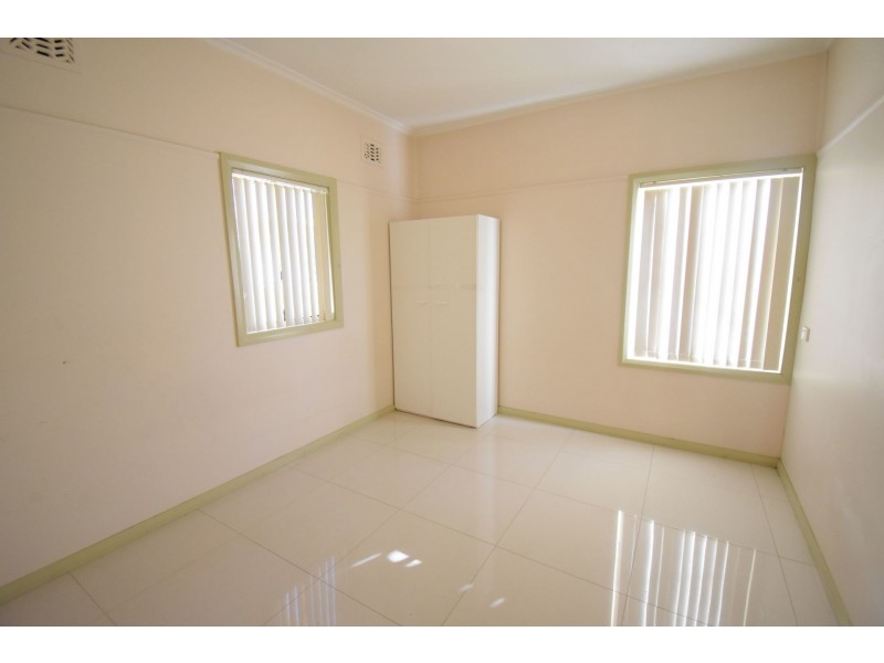 10 Meville Avenue, Cabramatta NSW 2166