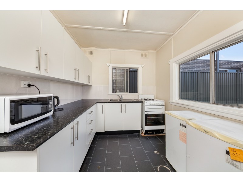 12 Byron Road, Guildford NSW 2161