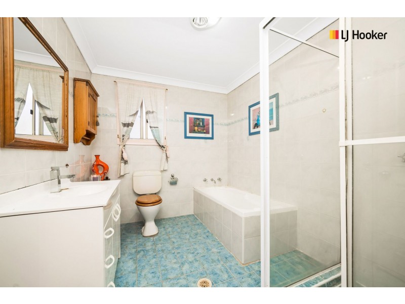 2/24 Wyong Street, Canley Heights NSW 2166