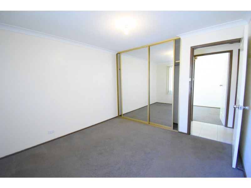 1 Merri Place, St Johns Park NSW 2176