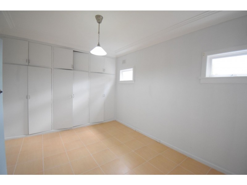 5 Quest Avenue, Carramar NSW 2163
