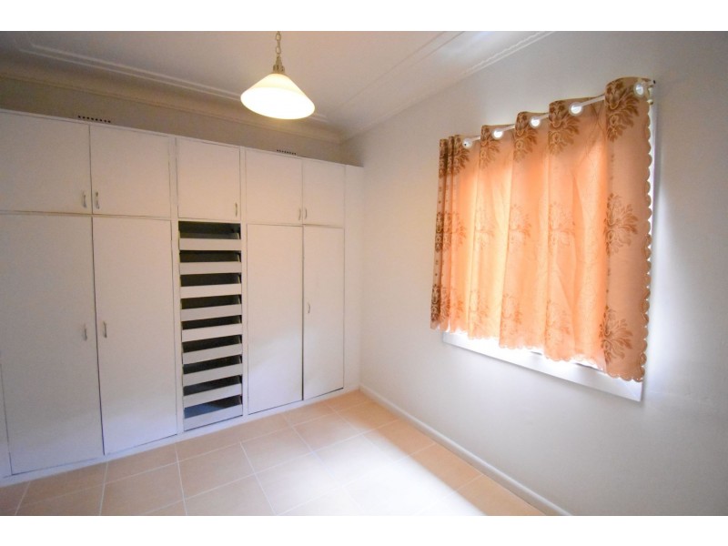 5 Quest Avenue, Carramar NSW 2163