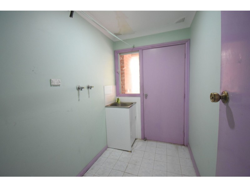 5 Coburg Place, St Johns Park NSW 2176