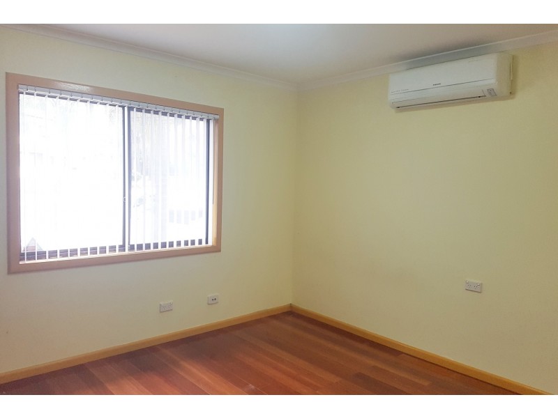 23 Dampier Crescent, Fairfield West NSW 2165