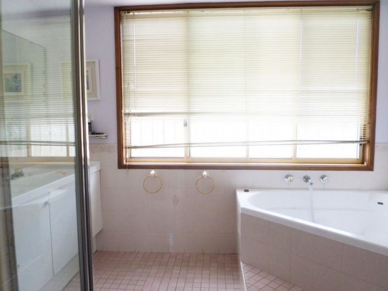 8 Crosio Place, Bonnyrigg NSW 2177