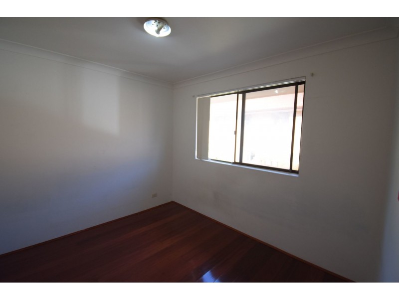 2/29 Hill Street, Cabramatta NSW 2166