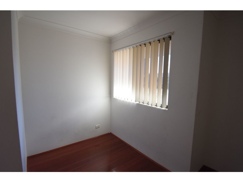 2/29 Hill Street, Cabramatta NSW 2166