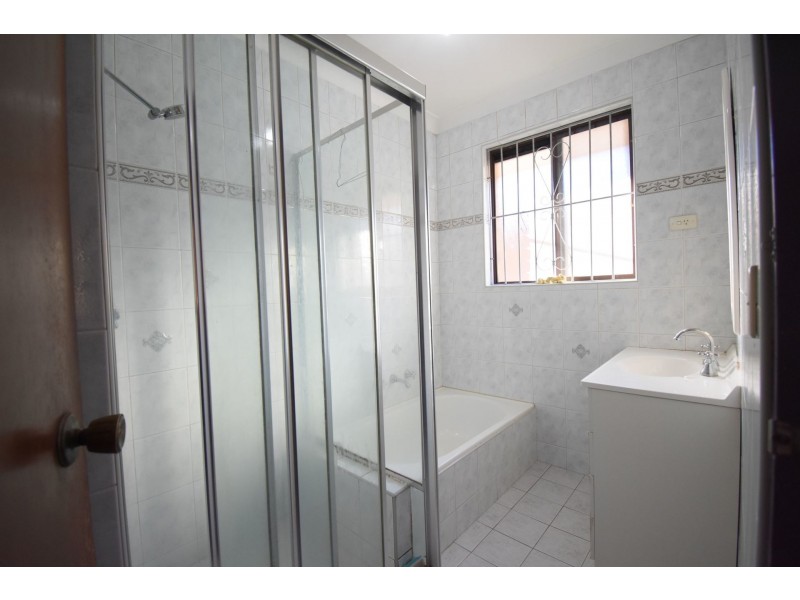 4/13 Gilbert Street, Cabramatta NSW 2166