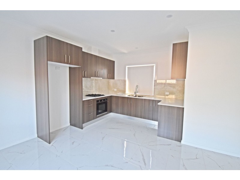 7 Amaroo Avenue, Bonnyrigg NSW 2177